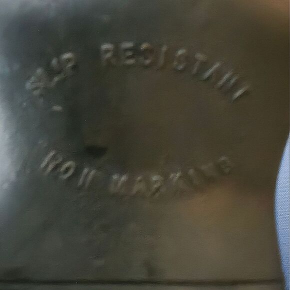 No Slip Clogs  Skull Print - Picture 6 of 6